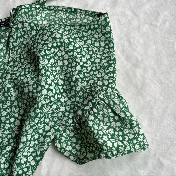 Shein Floral Tie Front Cami Top - Picture 5 of 8